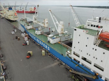 Empresarios piden prórroga a la nuevas normas de importación