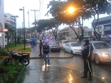 Reconstrucción del caso en Fybeca avanza, pese a condiciones climáticas