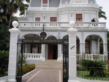 Ecuador firma convenio con Rusia para fortalecer museos de la Defensa