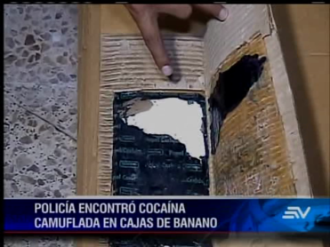 Decomisan 47 kilos de droga camuflada en paredes de caja de banano en Guayaquil