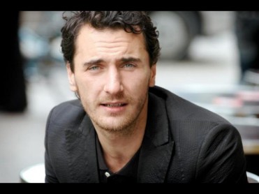 Conoce a los personajes de "Fatmagül"