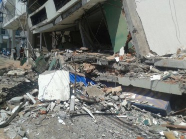 Viviendas en Bahía de Caráquez quedaron en escombros