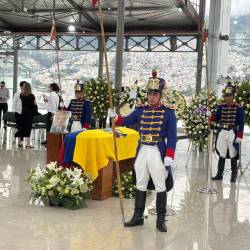 Capilla ardiente de Rodrigo Borja en el Centro Cultural Itchimbía.