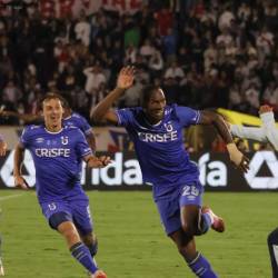 Gregori Anangonó anotó un golazo desde la mitad de la cancha en la final de la Copa Ecuador.