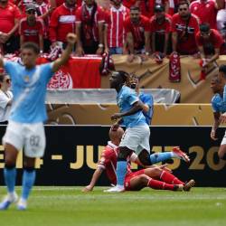 Jeremy Doku del Manchester City celebra después de anotar el 2 a 0 en el partido entre Manchester City and Wydad AC en Filadelfia, Pennsylvania, USA por el Mundial de Clubes.