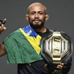 Deiveson Figueiredo, ex campeón de los pesos mosca del UFC, ahora compite en la división de Chito Vera.
