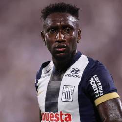 Eryc Castillo, delantero ecuatoriano de Alianza Lima.