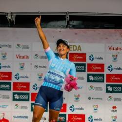 Miryam Núñez en la premiación de la Volta a Portugal
