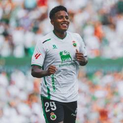 Jeremy Arévalo lleva ocho goles en 18 partidos con el Racing de Santander en la segunda división de España.