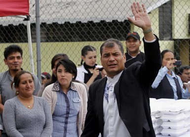 Correa pide a los quiteños apoyar la reelección de Augusto Barrera