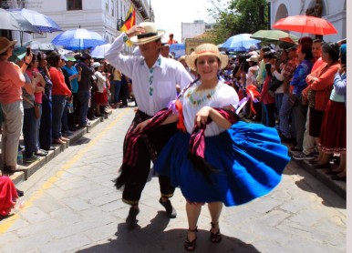 Cuenca celebró 195 años de independencia
