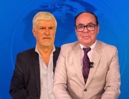 Fernando Carrión: urbanista, Santiago Naranjo: reportero | 05-12-2025