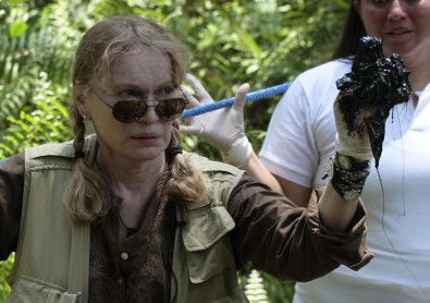 Mia Farrow dice que el nombre de Chveron le hace "sentir náuseas"