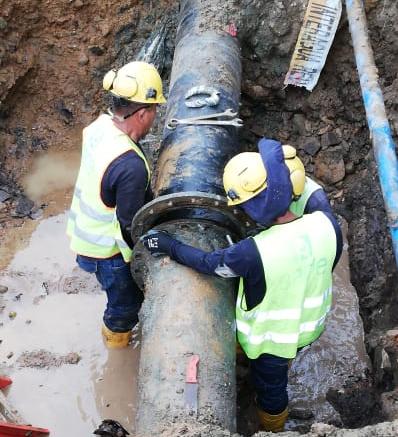 23 horas sin servicio de agua potable en Vía a la Costa