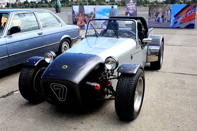 130 autos clásicos desfilarán en homenaje a Quito