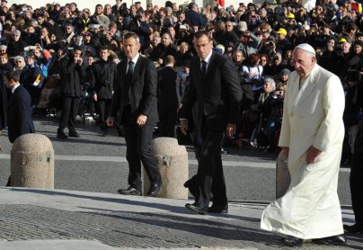 Papa Francisco pide la liberación de las monjas secuestradas en Siria