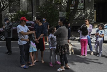Daños menores tras potente sismo en México