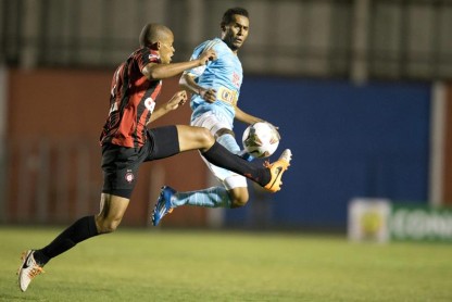 El Paranaense avanzó al grupo 1 de la Libertadores por la vía del penal