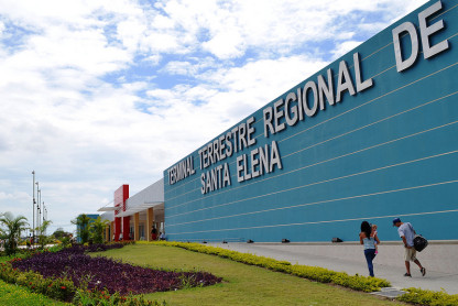 Santa Elena recibe oficialmente terminal terrestre y aeropuerto
