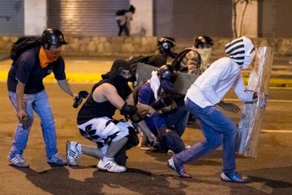 Venezuela continúa entre barricadas y protestas.