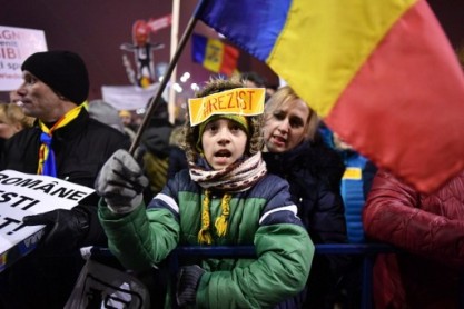 Gobierno rumano, bajo presión ante nuevas manifestaciones