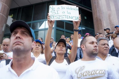 López se entrega a la Guardia Nacional Venezolana