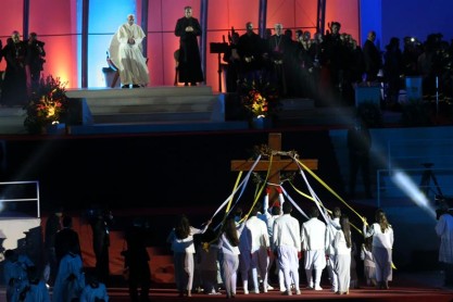 El Papa Francisco presidió el Vía Crucis en Copacabana