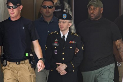 Manning, condenado a 35 años en prisión