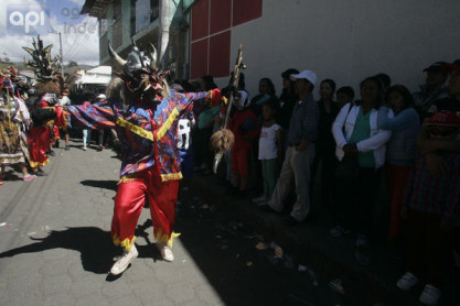 Alegre &#039;Diablada Pillareña&#039; da bienvenida a 2016