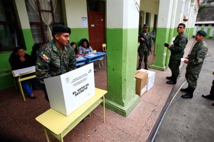 Registro Civil cedulará a los votantes hasta las 15H00