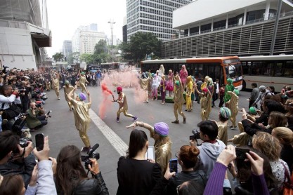 Muñecas manga invaden las calles de Brasil