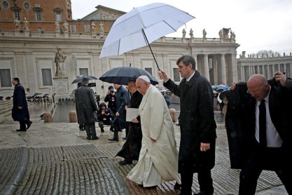 Papa Francisco cita en Vaticano a Gobierno y empresarios argentinos