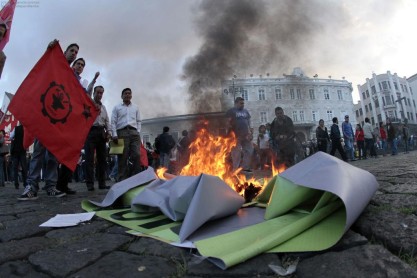 Así se dieron las marchas a favor y en contra del Gobierno en Quito y Guayaquil