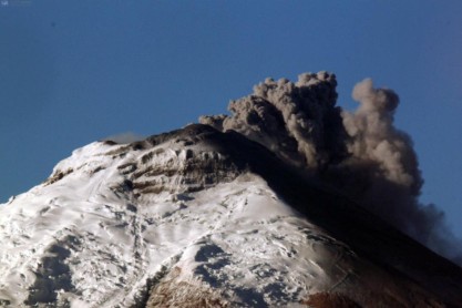 Volcán Cotopaxi amaneció con ligera actividad