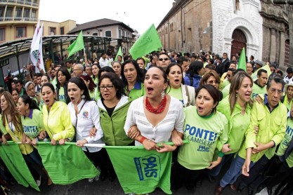 Así se dieron las marchas a favor y en contra del Gobierno en Quito y Guayaquil