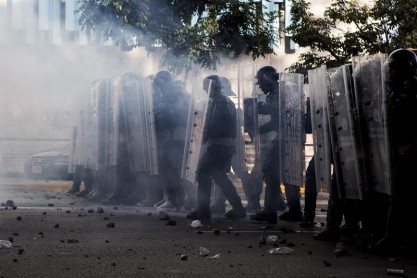 Maduro dice que seguirá “en el poder”