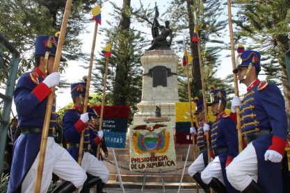 Cuenca celebró 195 años de independencia