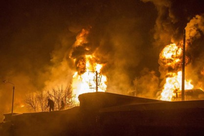 Descarrila y se incendia en Rusia tren que transportaba combustible