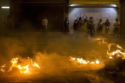 Maduro dice que seguirá “en el poder”