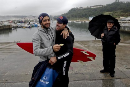 ¿La ola más grande jamás surfeada?