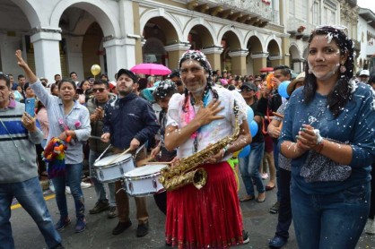 Cuenca disfruta su &quot;Carnaval de los Cuatro Ríos&quot;