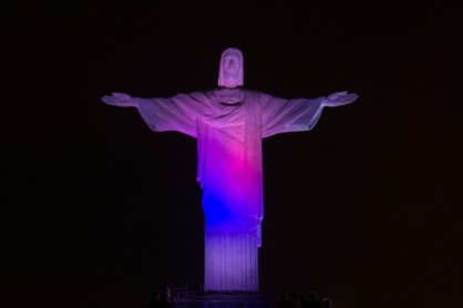El Cristo Redentor fue iluminado con los colores de los equipos del Mundial