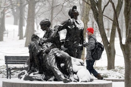 Nueva ola de frío congela EE.UU. y Canadá