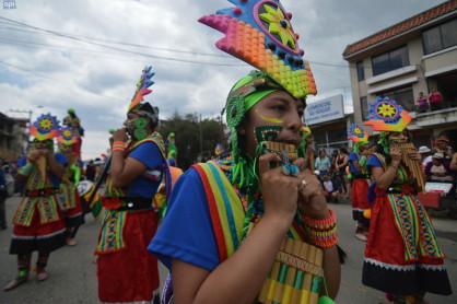 Gualaceo danza al son del &#039;Taita Carnaval&#039;