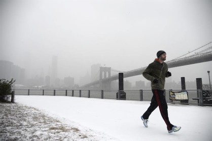 Cancelan 2.500 vuelos en EE.UU. por poderosa tormenta de nieve