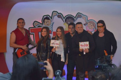 Artistas regalan sonrisas durante Teletón 2017