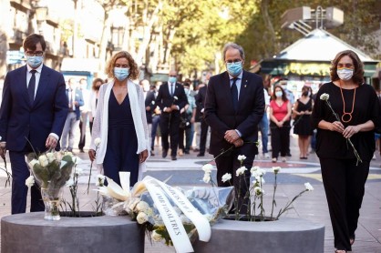 Recuerdan a víctimas de atentado de 2017 en Barcelona