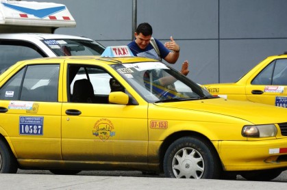 Conductores tienen 60 días más para incorporar el taxímetro en sus unidades