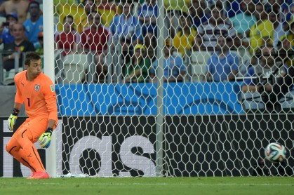 Costa Rica gana 3-1 a Uruguay
