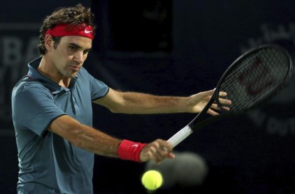 Federer vence a Djokovic y jugará la final de Dubai ante Berdych